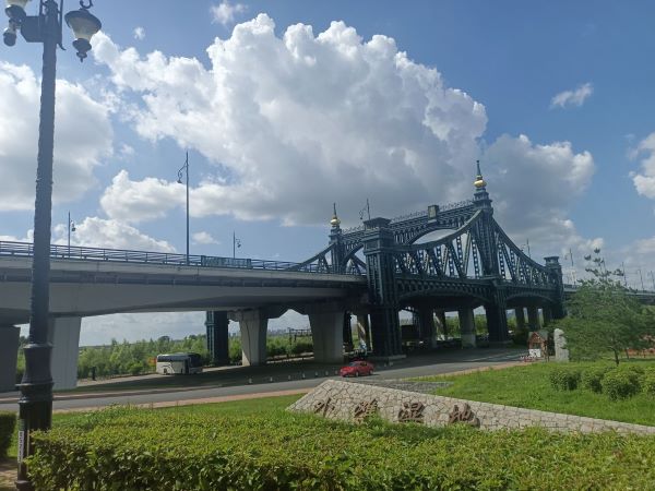 1660808342469056923.jpg 67.jpg