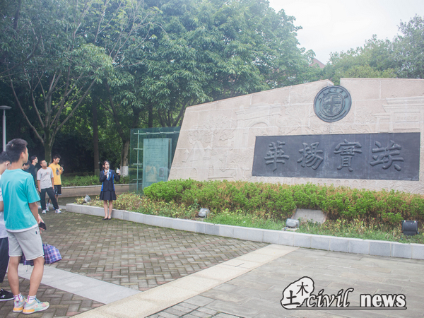 1661849237401098038.jpg 4.jpg