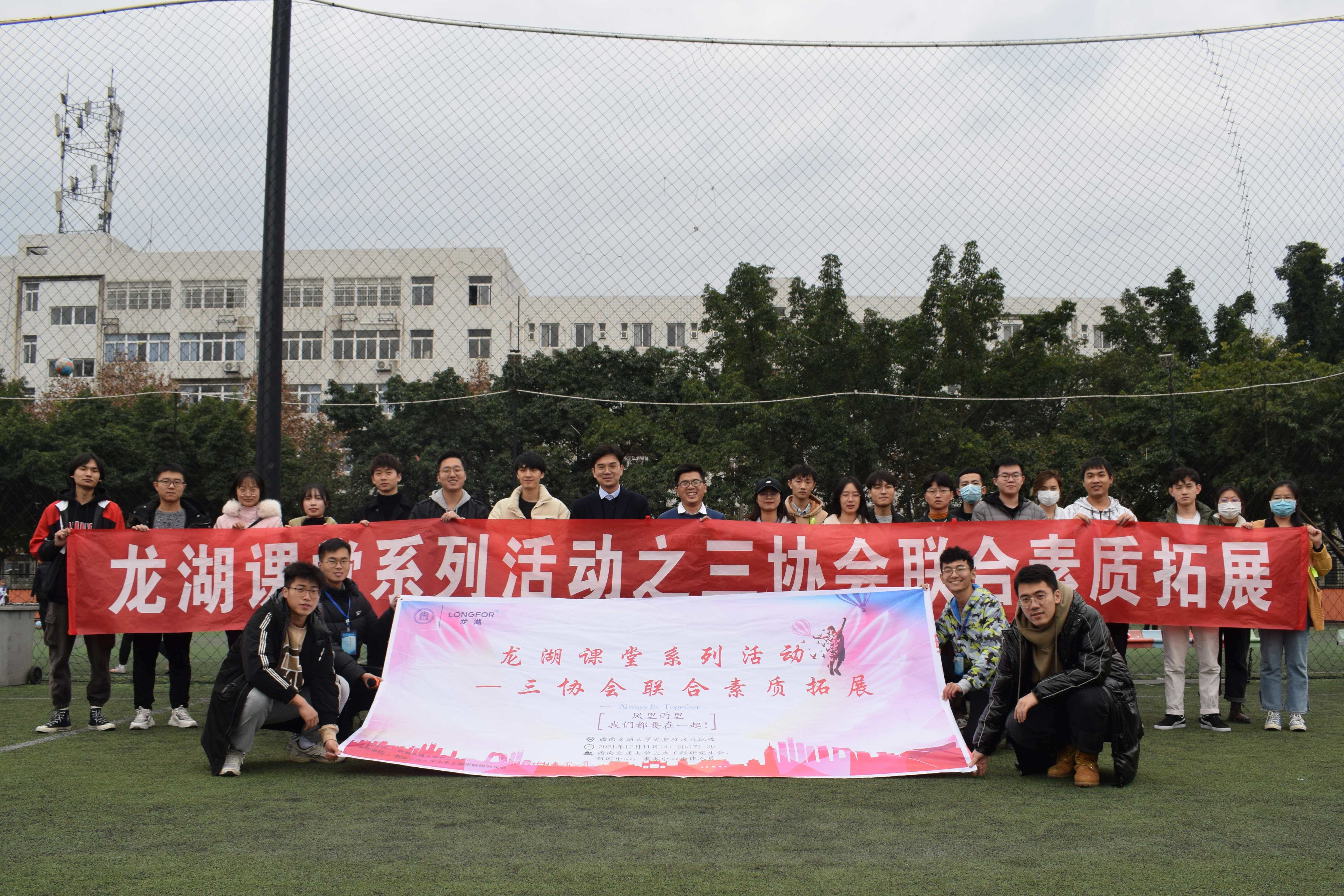 1639381581896047056.jpg DSC_3550.jpg