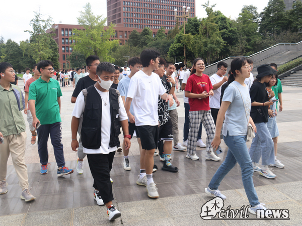 1630844462703000610.jpg 6.jpg